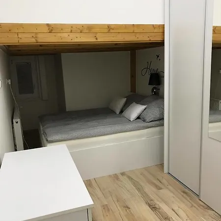 Manyi Apartament *